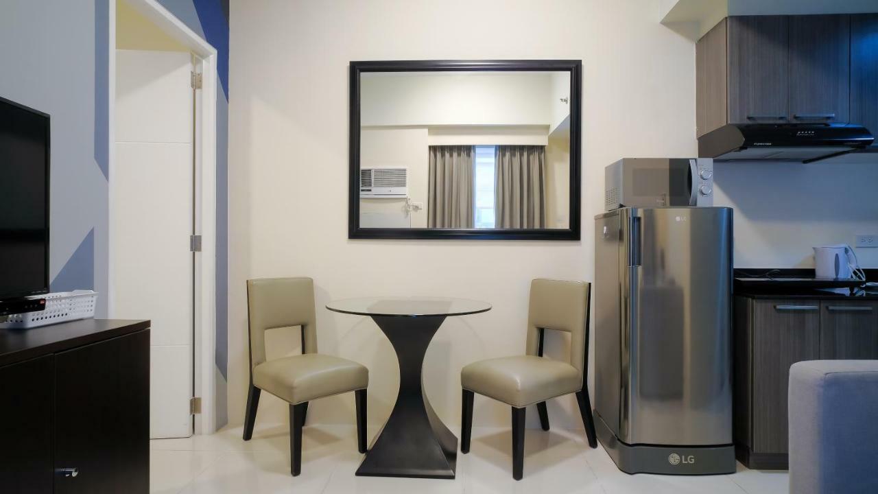 Currency Serviced Suites Manilla Buitenkant foto